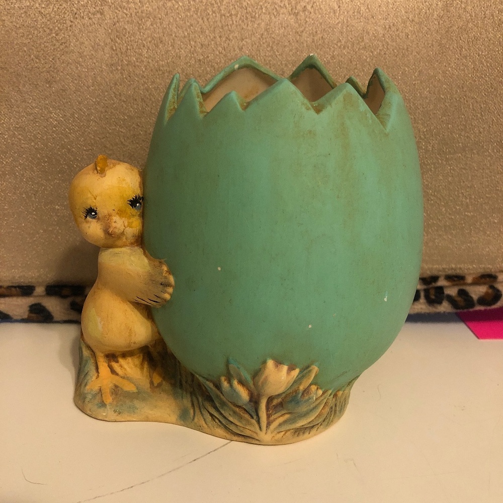 Vintage 1978 Ceramic Spring Easter Chick Egg Planter